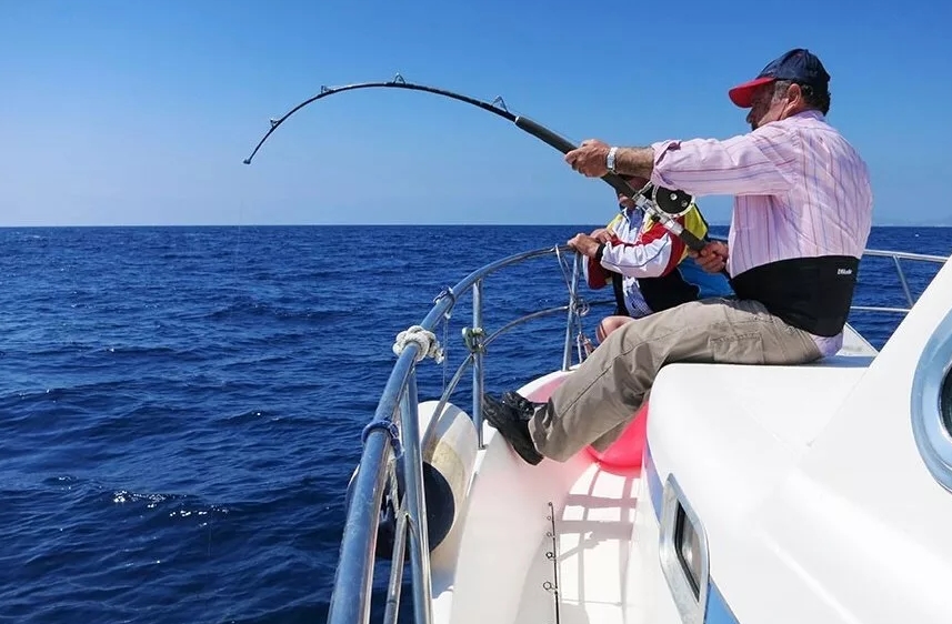 видео про рыбалку в море